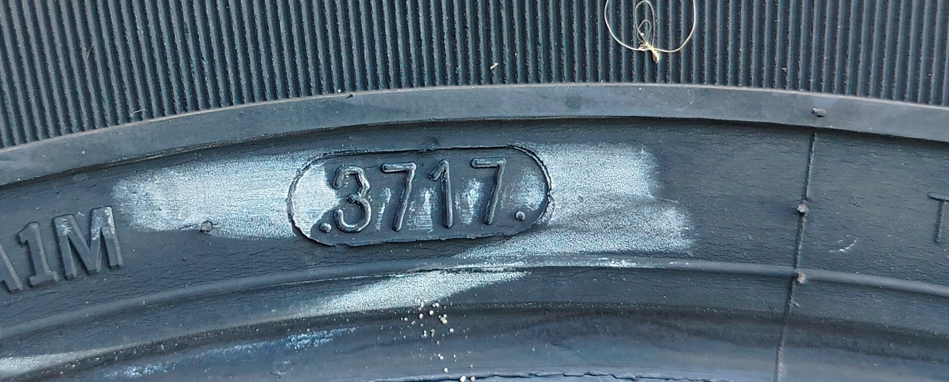 15611272452
