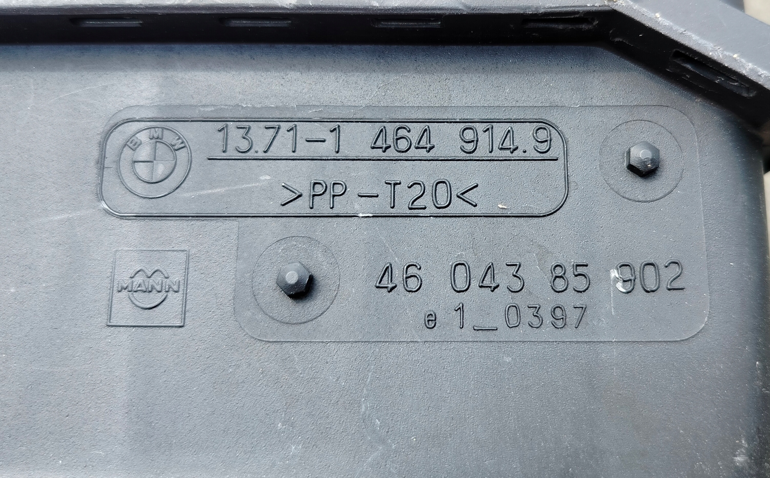15725921578